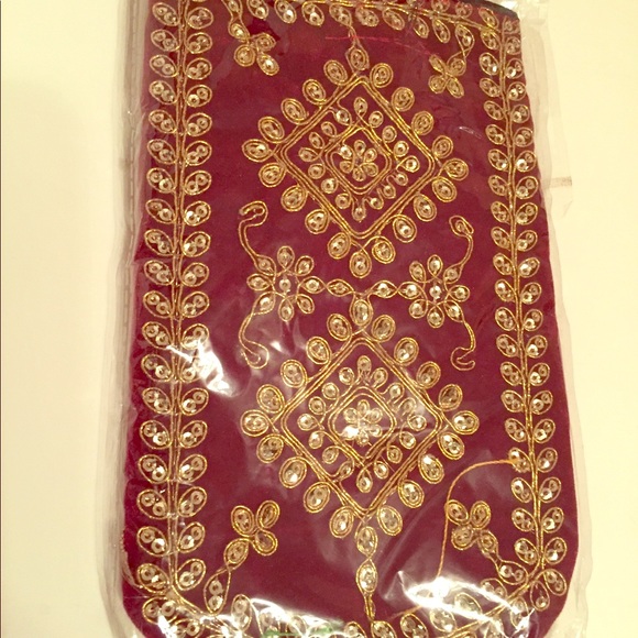 Cell phone purse and hand held purse - Picture 1 of 8